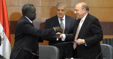 محلب يشهد توقيع مذكرات تفاهم بين مصر وجنوب السودان