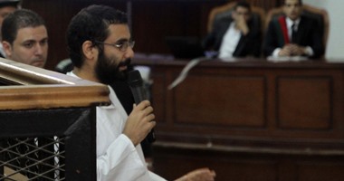 المحكمة تستبعد أسطوانة خاصة بأسرة علاء عبد الفتاح من أحراز قضية الشورى