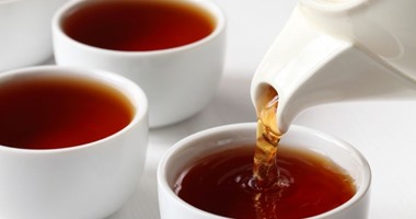 تناول الشاى الساخن يحد من خطر الإصابة بالمياه الزرقاء