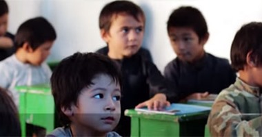 بالفيديو.. أطفال كازاخستان بمعسكرات "داعش" يصرخون: "سنذبح الكفار"