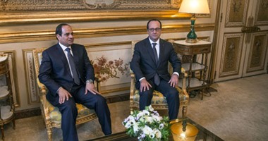 "السيسى" و"هولاند" يشهدان توقيع ثلاث اتفاقيات تعاون بين مصر وفرنسا	