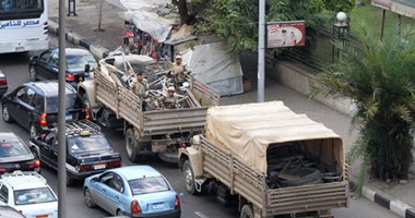 مدرعات الجيش تؤمن "رابعة" والنصب التذكارى وجامعة الأزهر