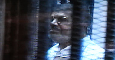 بلاغ يتهم "مرسى" بتقاضى 60 ألفا شهريا من خلال منح نفسه أوسمة ونياشين
