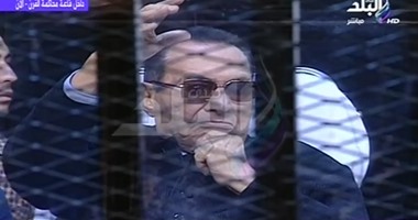 قاضي مبارك : عدم جواز نظر دعوي جنائية ضد مبارك في قضية قتل المتظاهرين