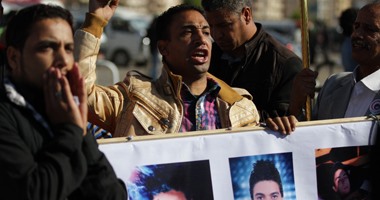 غضب أهالى الشهداء وفرحة أنصار مبارك بعد الحكم فى"قتل المتظاهرين" (تحديث)