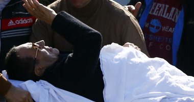 صفحة "أسف ياريس" تنفى وفاة مبارك.. وتؤكد: تعرض لأزمة صحية