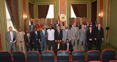 "الخارجية" تدرب 18 دبلوماسيًا صوماليًا على مبادئ البروتوكول