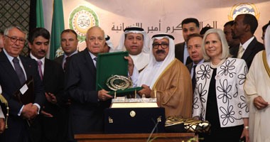 الجامعة العربية تحتفل بأمير الكويت بمناسبة تكريمه قائدا إنسانيا