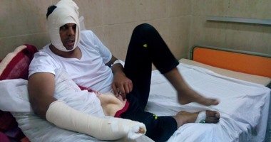 فرد أمن بجامعة الأزهر يتعرض لقطع أوتار يده ويتهم الإخوان بالتحريض ضده