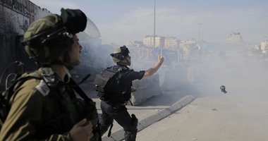جماعات يهودية تقتحم المسجد الأقصى تحت حراسة الشرطة الإسرائيلية