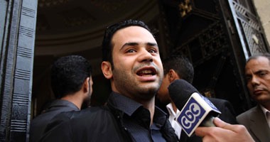 محمود بدر يصل لجنة شئون الأحزاب لتقديم أوراق تأسيس "الحركة الشعبية"