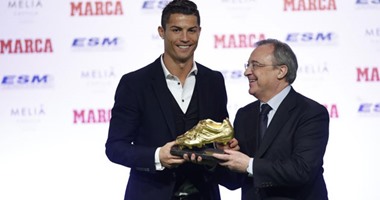 "رونالدو" يتسلم جائزة "الحذاء الذهبى"
