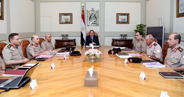 السيسى يناقش مع وزير الدفاع الوضع فى سيناء والمشروعات القومية الكبرى