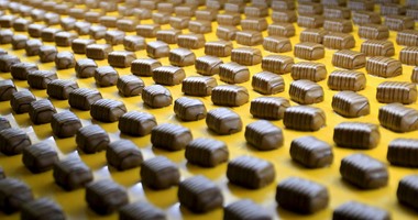 شركات الشيكولاتة فى ألمانيا تشكو من ارتفاع أسعار الكاكاو والمكسرات