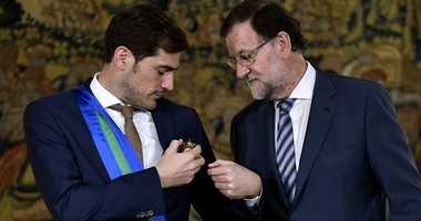 رئيس الوزراء الإسبانى يمنح "كاسيس" الوسام الملكى للاستحقاق الرياضى