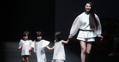 بالصور.. عرض مبهر لأزياء الأطفال فى أسبوع الموضة الصينى