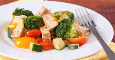 الأكلات الغنية بفيتامين سى والخضروات الطازجة تقوى الأوردة