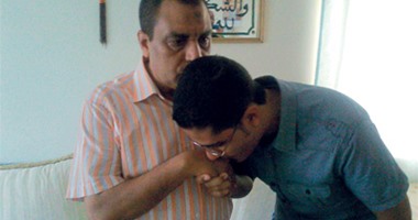 صحافة المواطن: قارئ يطالب بتكريم والده بعد رحلة شقاء فى علاج أسرته