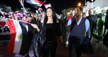 بالفيديو والصور.تلفزيون النهار ينظم مسيرة حاشدة بشرم الشيخ بمشاركة النجوم