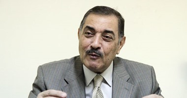 حسام خير الله: قائمة انتخابية فى القاهرة تستخدم المال السياسى فى الانتخابات