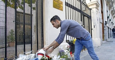 فابريجاس يتضامن مع ضحايا باريس فى السفارة الفرنسية