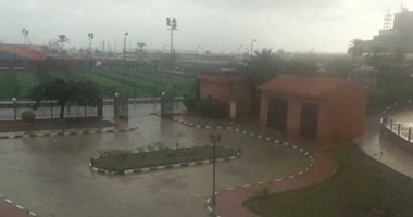 بالفيديو..بدء نوة "المكنسة" بالإسكندرية.. وأمطار غزيرة تضرب المحافظة