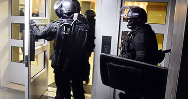 فرنسا تطلق سراح 7 أشخاص اعتقلوا أثناء عملية "سان دونى"