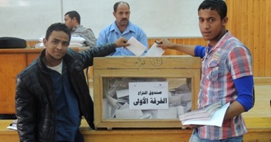 بدء فرز أصوات الطلاب لانتخاب رئيس اتحاد جامعة القاهرة ونائبه