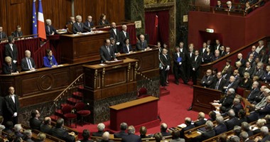 البرلمان الفرنسى يوافق على تمديد حالة الطوارئ 3 أشهر بعد هجمات باريس