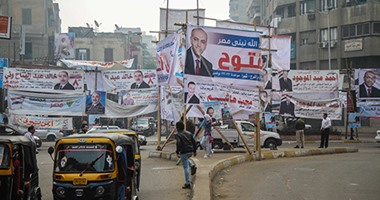 الدعاية الانتخابية تغزو شوارع القاهرة قبل ساعات  من انتخابات مجلس البرلمان