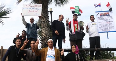 متظاهرو القائد إبراهيم يتظاهرون تضامناً مع ضحايا إرهاب فرنسا