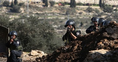 قوات الاحتلال الإسرائيلية تطلق النار على سيارة يستقلها عمال شرق القدس