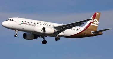 إقلاع أول طائرة مدنية من مطار بنينا الليبى بعد توقف 3 سنوات