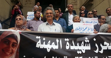 نقابة الأطباء تطالب النائب العام بالإفراج عن الدكتور أحمد محمد