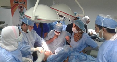 "مصر العطاء" تجرى 52 عملية خلال قافلة أمراض العيون بمرسى مطروح