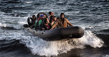 بالصور.. غرق 4 مهاجرين وفقدان 6 قبالة سواحل اليونان
