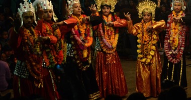 بالصور..احتفالية كارتيك بالرقص الدينى من الفنانين فى نيبال لمدة 8 أيام