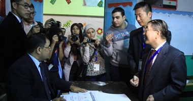 ممثل من السفارة الهولندية وحقوق الإنسان يتفقد لجان دائرة بولاق