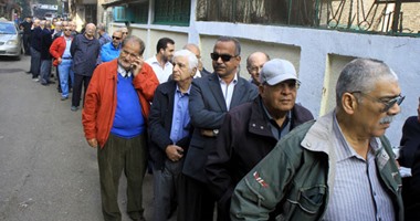 ارتباك فى عملية التصويت بمدرسة الزمالك القومية بسبب الرقم الانتخابى