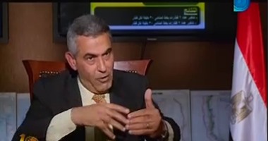 وزير النقل لـ"العاشرة مساءً": "قطارات الدرجة الثالثة زبالة وهنطورها"