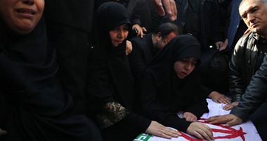 بالصور.. تشيع جنازة دبلوماسى إيرانى قتل فى موسم الحج هذا العام