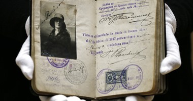 عرض جواز سفر أيقونة الباليه الروسى "آنا بافلوفا" فى مزاد بلندن