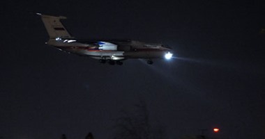 بالصور.. وصول الطائرة التى تنقل جثامين ضحايا الطائرة الروسية إلى سانت بطرسبورغ