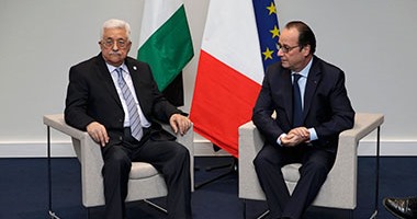بالصور.. الرئيس الفلسطينى يصل لمقر مؤتمر قمة المناخ فى فرنسا