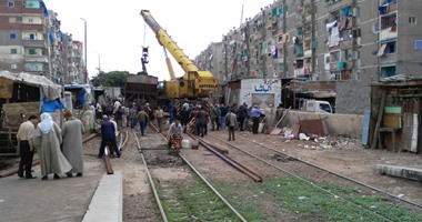 عودة حركة قطارات الإسكندرية - مطروح بعد رفع قطار الفحم الخارج عن القضبان