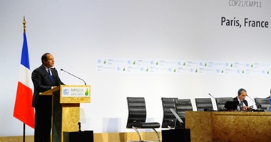 الرئيس السيسى وأمير قطر يتصافحان على هامش قمة المناخ فى باريس - تحديث