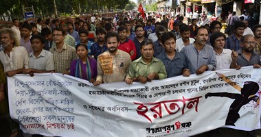 100 ألف طالب فى بنجلاديش يحتجون ضد تصاعد التطرف الإرهابى