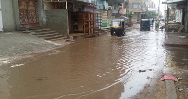 هطول أمطار غزيرة بكفر الشيخ وغلق ميناء البرلس
