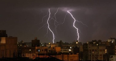 قراء "اليوم السابع" يرصدون بالصور الرعد والبرق فى الإسكندرية