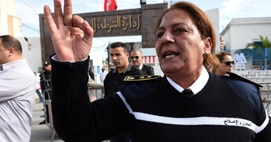 بالصور.. شرطة تونس تتظاهر للمطالبة بتحسين اوضاعها المادية